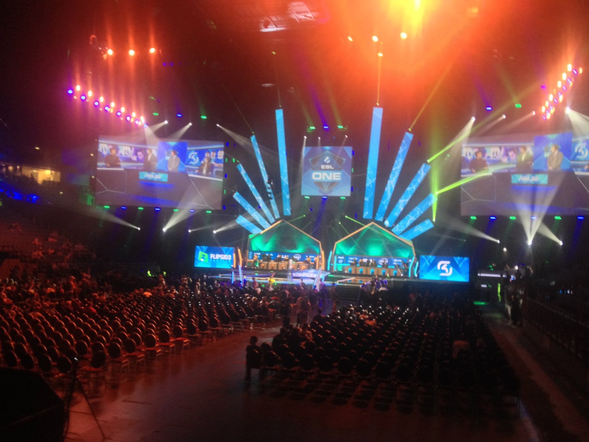 Арена ESL One во время чемпионата по CS